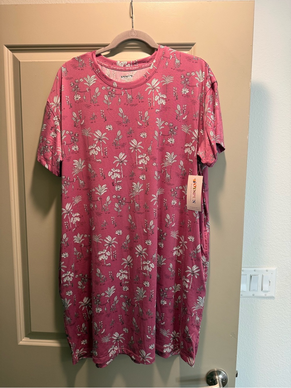 NWT Joyspun Dreamy Soft L-XL Tea Rose Sleep Shirt Pockets